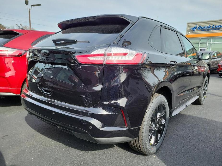 new 2024 Ford Edge car, priced at $38,620