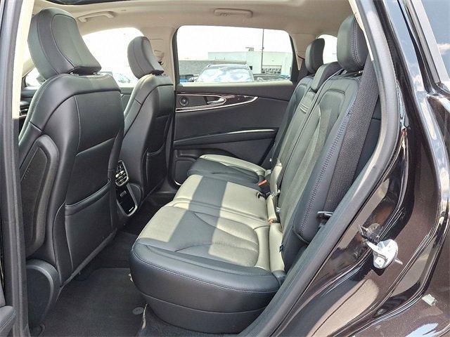 used 2022 Lincoln Nautilus car, priced at $34,978