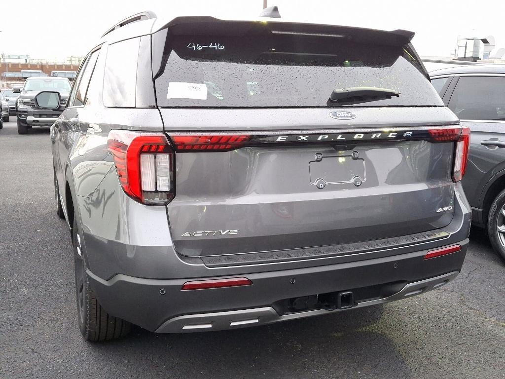 new 2025 Ford Explorer car, priced at $46,800