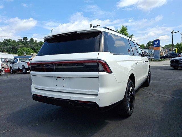 new 2025 Lincoln Navigator L car, priced at $109,300