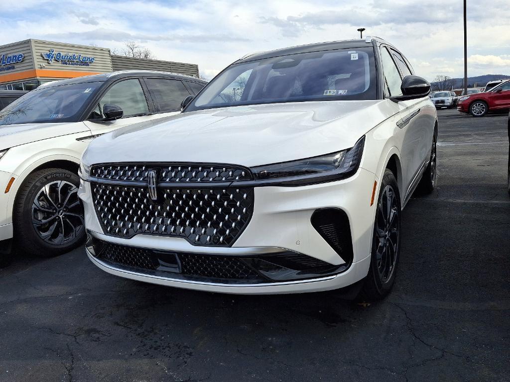 new 2025 Lincoln Nautilus car, priced at $63,455