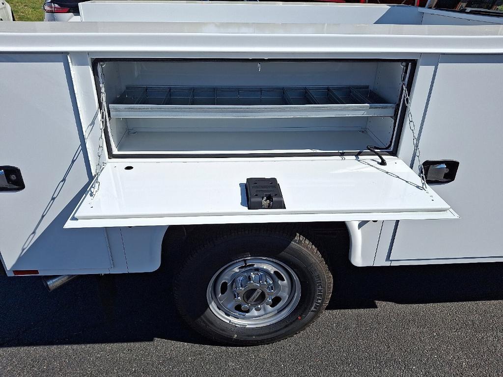 new 2025 Ford F-250 car, priced at $68,822