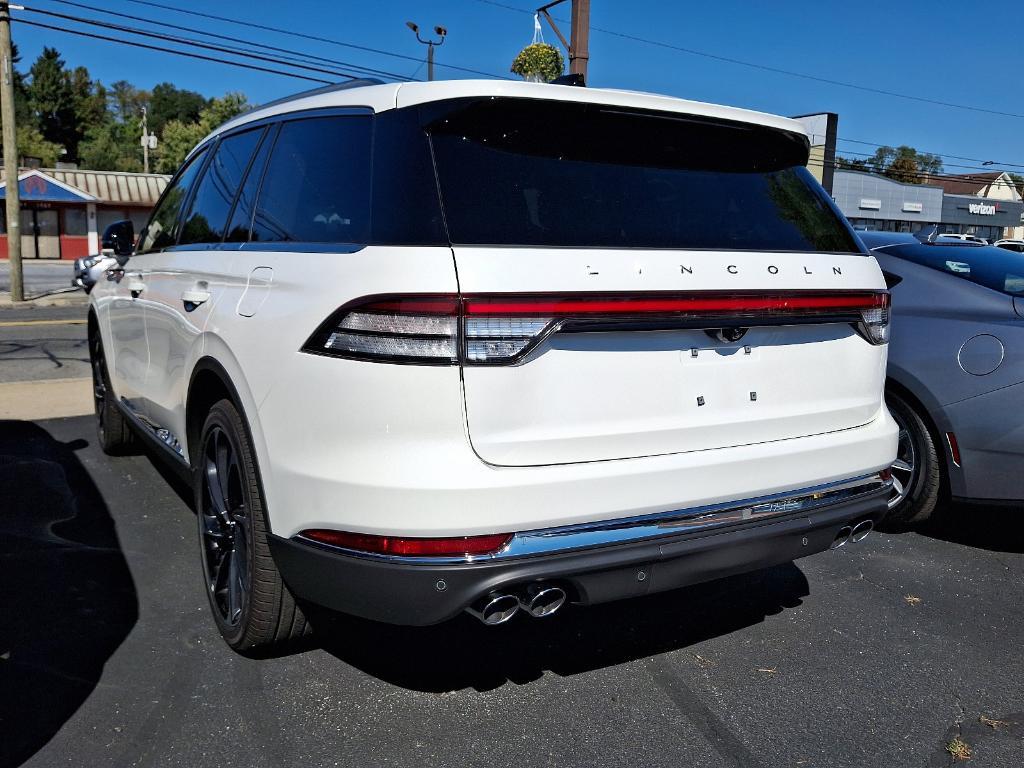 new 2025 Lincoln Aviator car, priced at $78,365