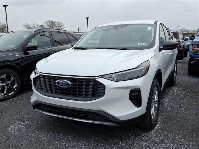 new 2025 Ford Escape car, priced at $29,040