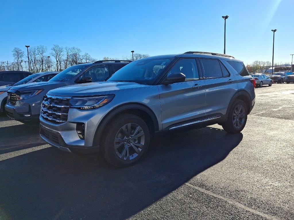 new 2025 Ford Explorer car, priced at $47,800