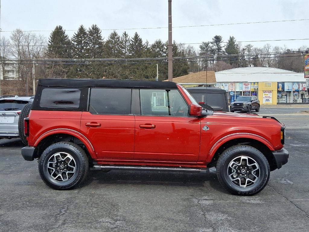 used 2024 Ford Bronco car, priced at $47,747