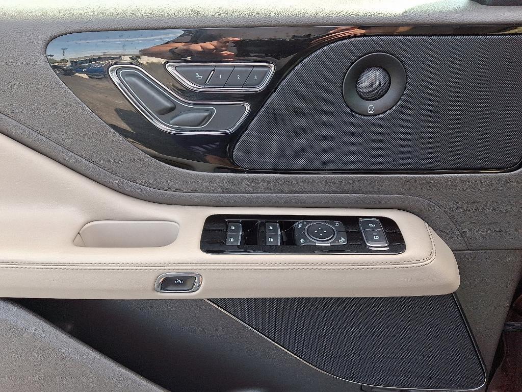 used 2021 Lincoln Aviator car, priced at $38,894