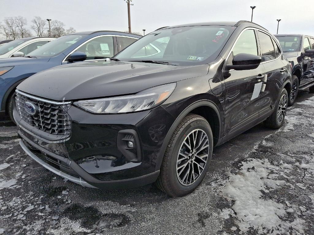 new 2025 Ford Escape car, priced at $39,895