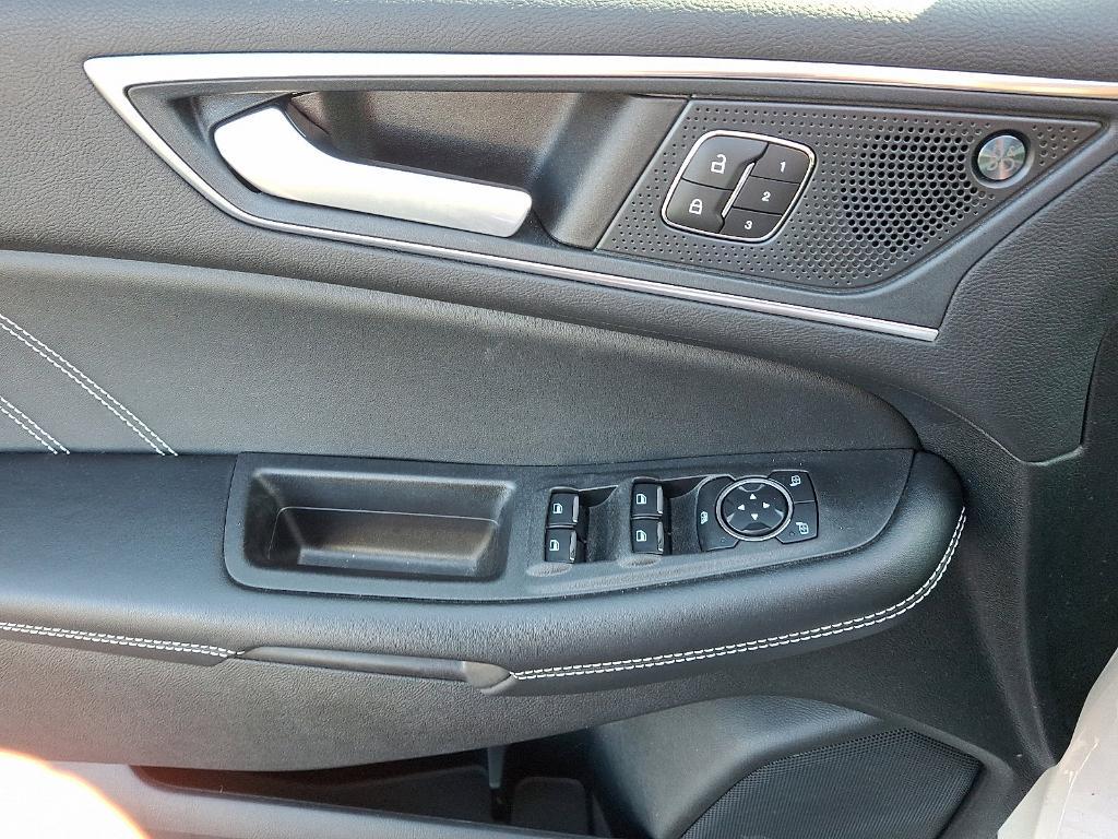 used 2024 Ford Edge car, priced at $40,994