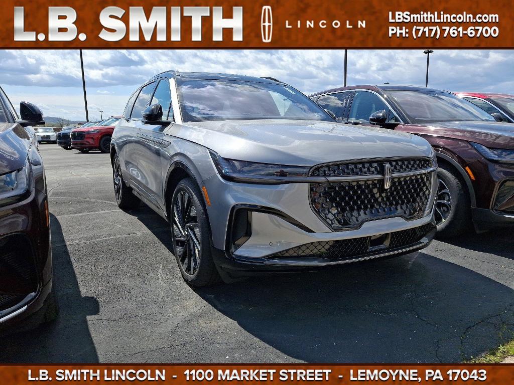 new 2025 Lincoln Nautilus car, priced at $62,068