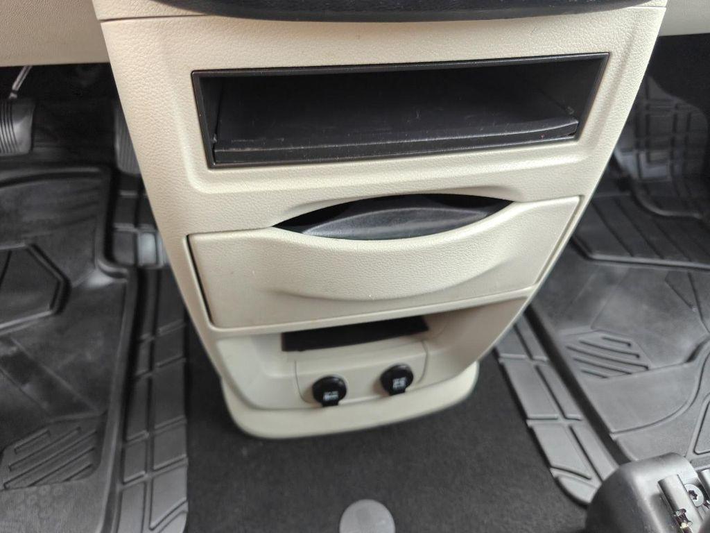 used 2014 Dodge Grand Caravan car, priced at $5,995
