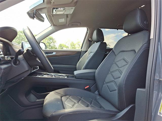 new 2025 Volkswagen Atlas car, priced at $46,330