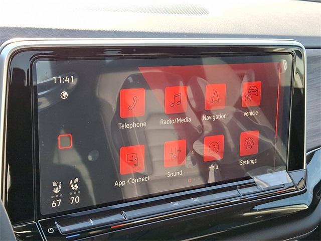 new 2025 Volkswagen Atlas car, priced at $50,731