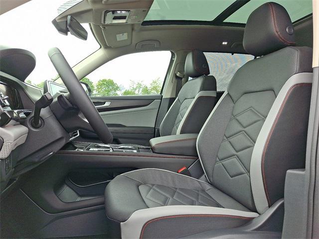 new 2025 Volkswagen Atlas car, priced at $48,822