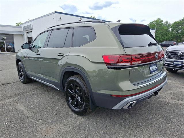 new 2025 Volkswagen Atlas car, priced at $48,822