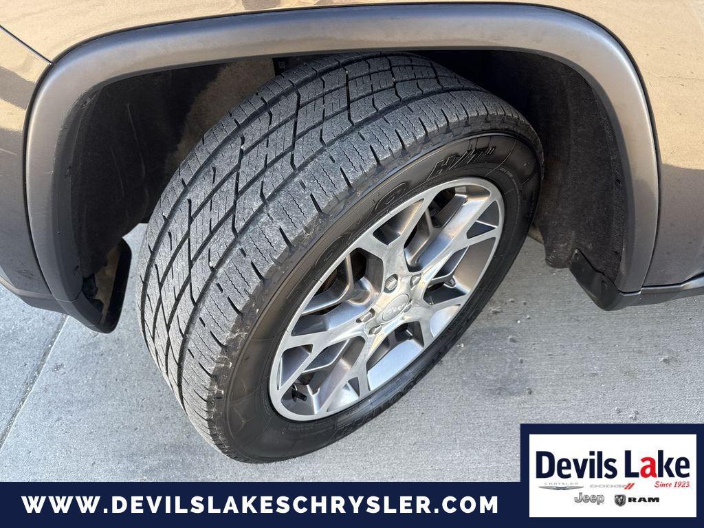 used 2021 Jeep Grand Cherokee car, priced at $27,491