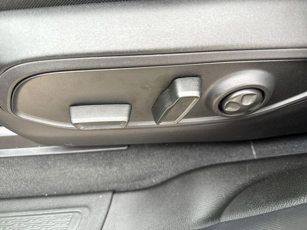 new 2025 Jeep Grand Cherokee car, priced at $42,104