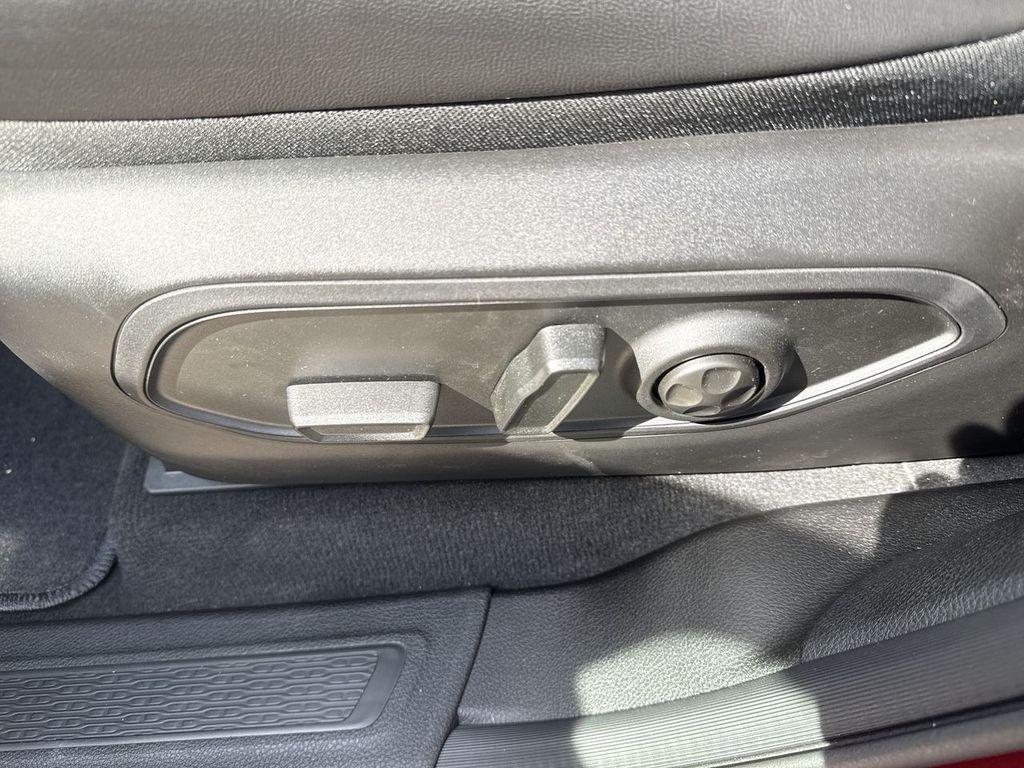 new 2025 Jeep Grand Cherokee L car, priced at $51,550