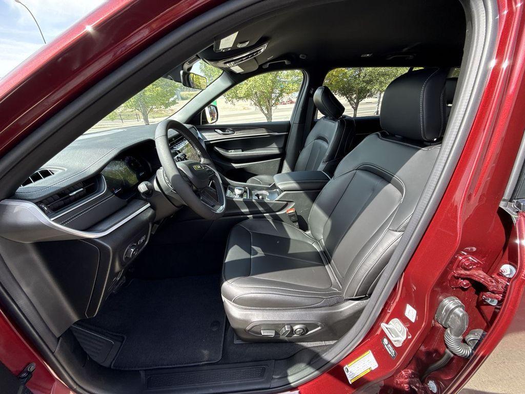 new 2025 Jeep Grand Cherokee L car, priced at $51,550