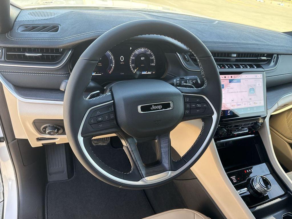 new 2025 Jeep Grand Cherokee car, priced at $46,601