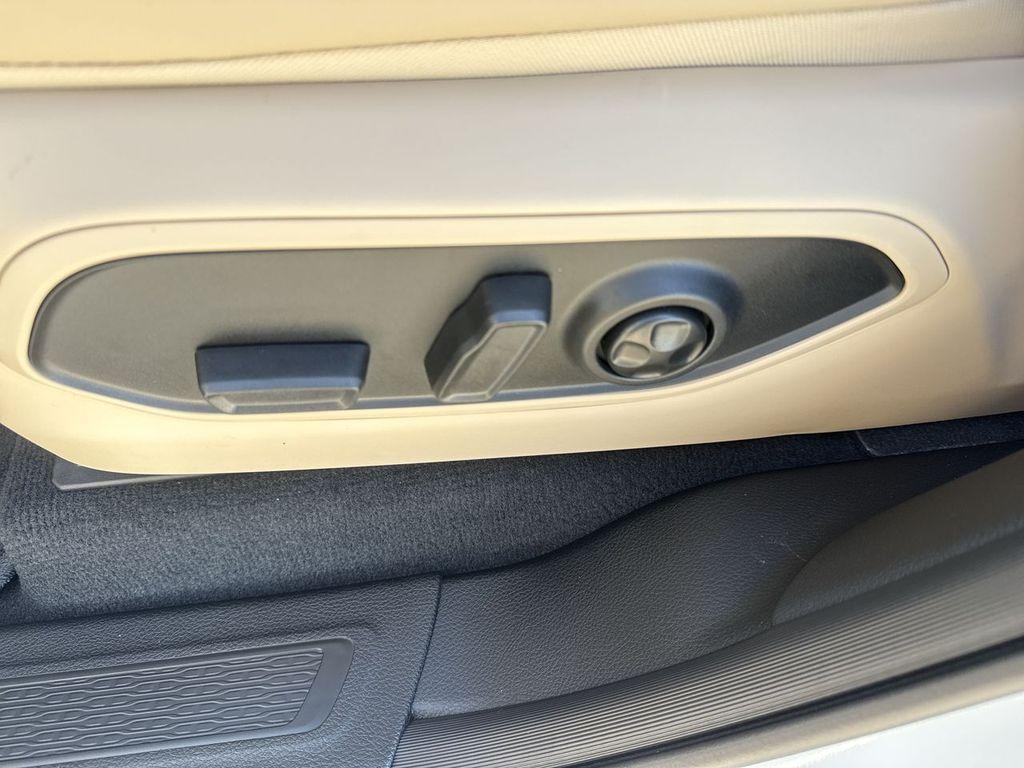 new 2025 Jeep Grand Cherokee car, priced at $46,601