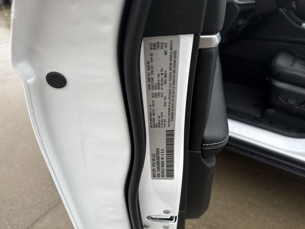 new 2025 Jeep Grand Cherokee L car, priced at $47,665