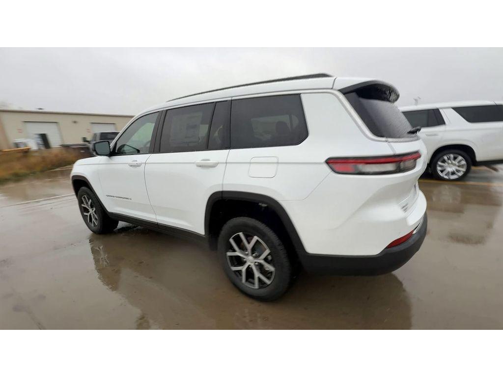 new 2025 Jeep Grand Cherokee L car, priced at $47,665