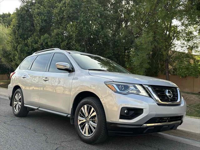 used 2020 Nissan Pathfinder car, priced at $14,500