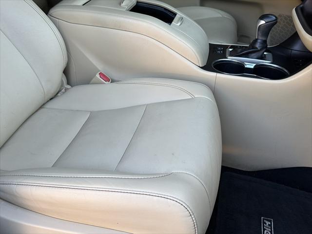 used 2019 Toyota Highlander car, priced at $23,000