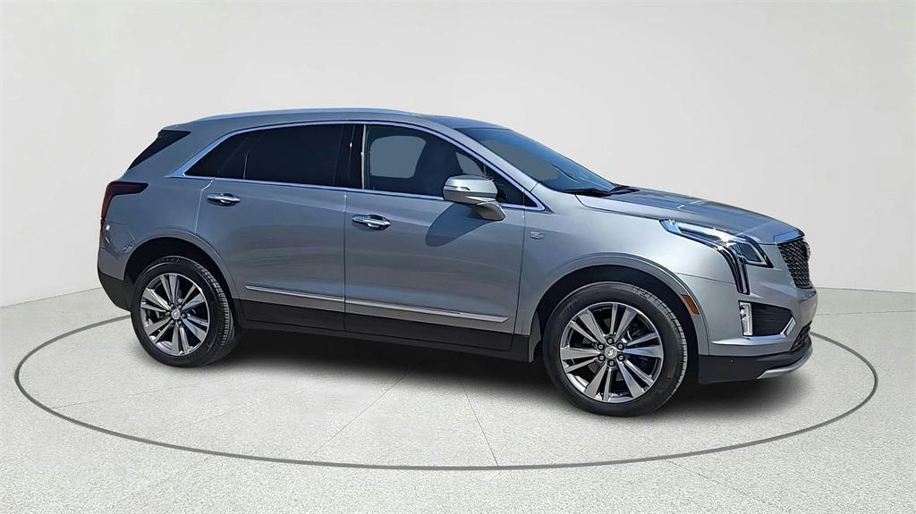 used 2025 Cadillac XT5 car, priced at $42,500