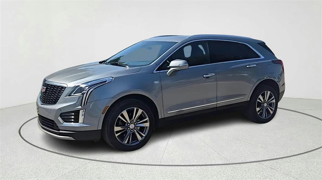used 2025 Cadillac XT5 car, priced at $42,500