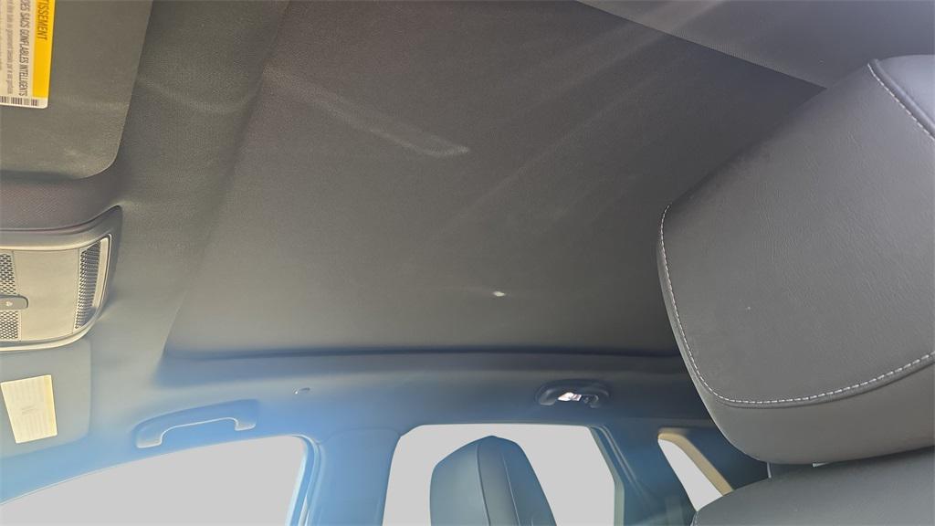 used 2025 Cadillac XT5 car, priced at $42,500