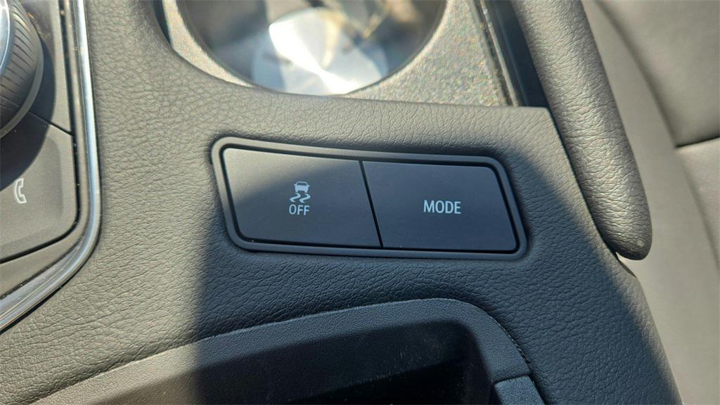 used 2025 Cadillac XT5 car, priced at $42,500