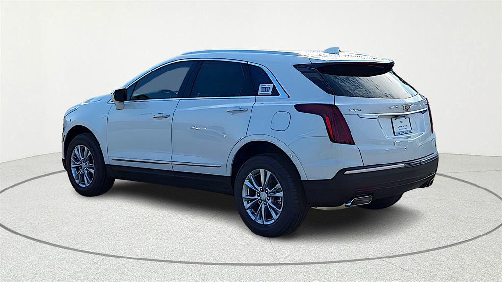 new 2025 Cadillac XT5 car, priced at $40,570