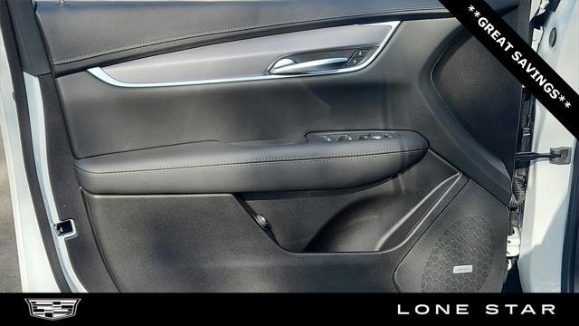 new 2025 Cadillac XT5 car, priced at $47,334