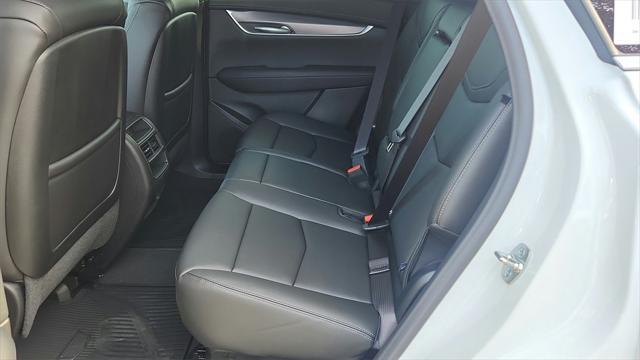 new 2025 Cadillac XT5 car, priced at $48,829