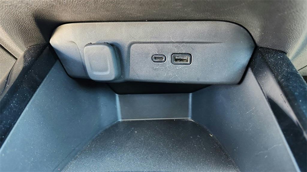 used 2024 Chevrolet Trax car, priced at $19,000