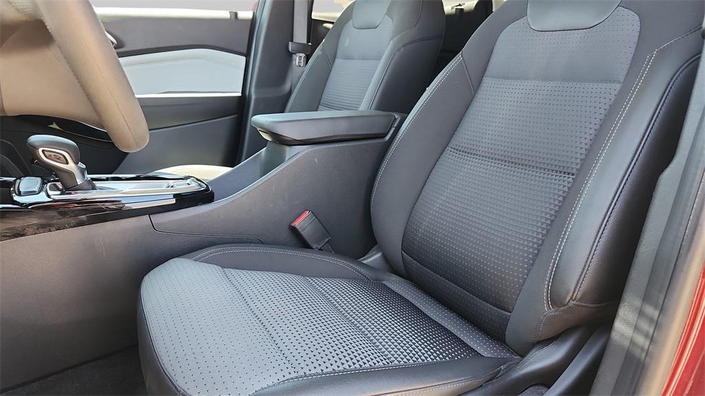 used 2024 Chevrolet Trax car, priced at $19,000