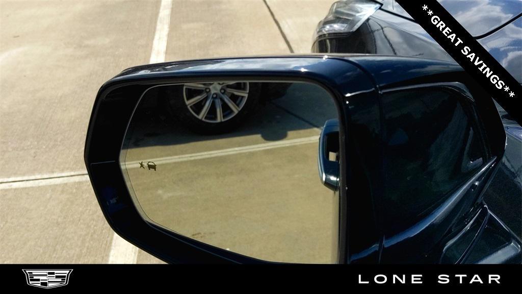 new 2025 Cadillac XT5 car, priced at $49,203