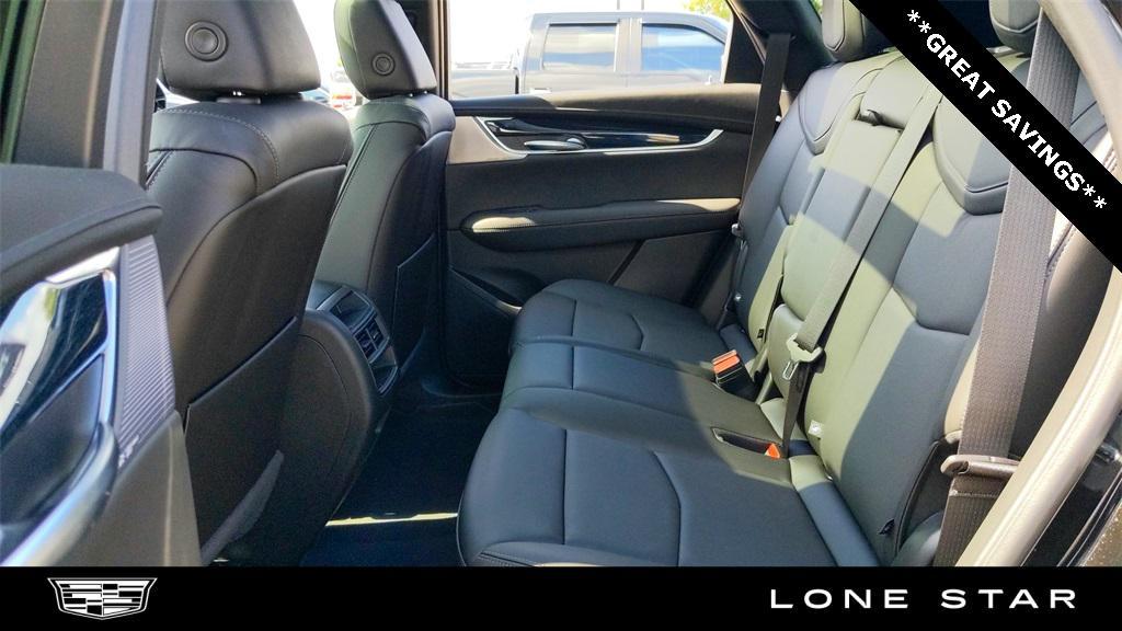 new 2025 Cadillac XT5 car, priced at $49,203