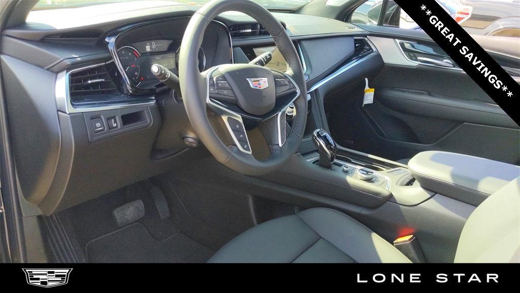 new 2025 Cadillac XT5 car, priced at $49,203