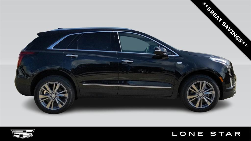 new 2025 Cadillac XT5 car, priced at $49,203