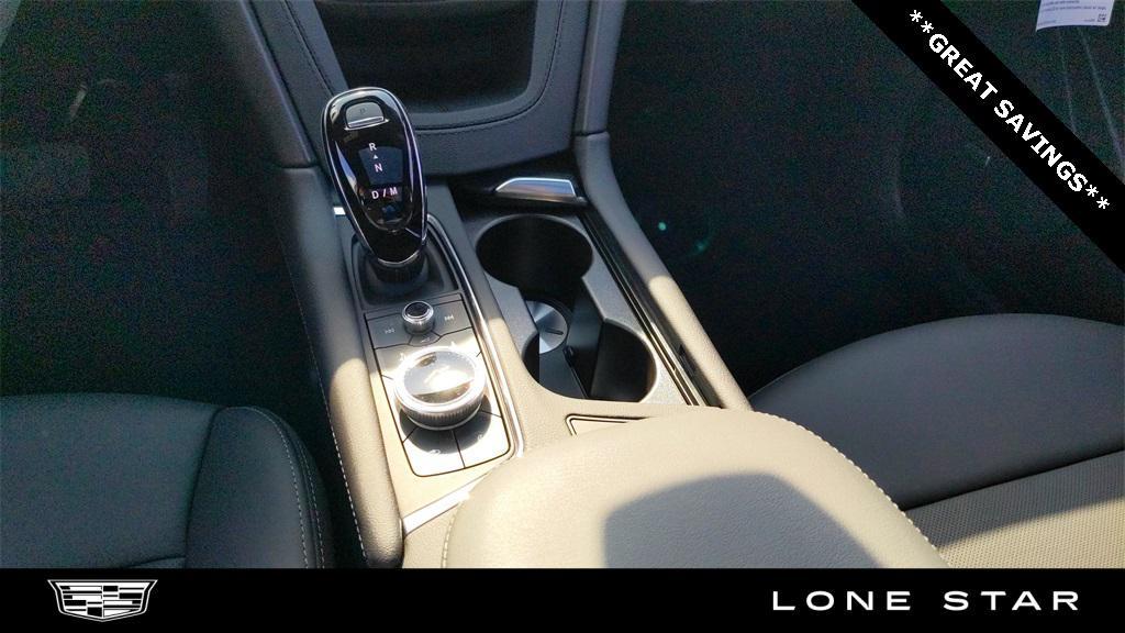 new 2025 Cadillac XT5 car, priced at $49,203