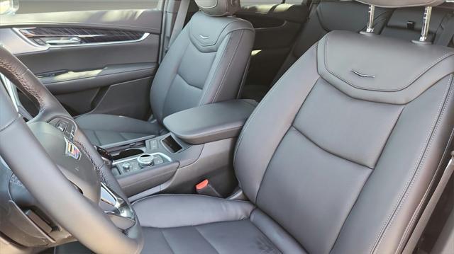 new 2025 Cadillac XT6 car, priced at $57,960