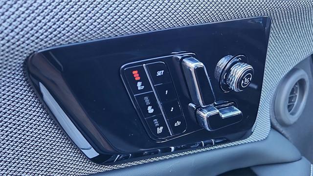 new 2025 Cadillac OPTIQ car, priced at $57,540