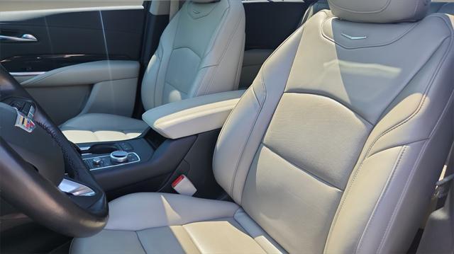 used 2021 Cadillac XT4 car, priced at $26,900