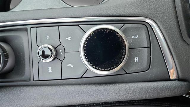 new 2025 Cadillac XT6 car, priced at $65,318