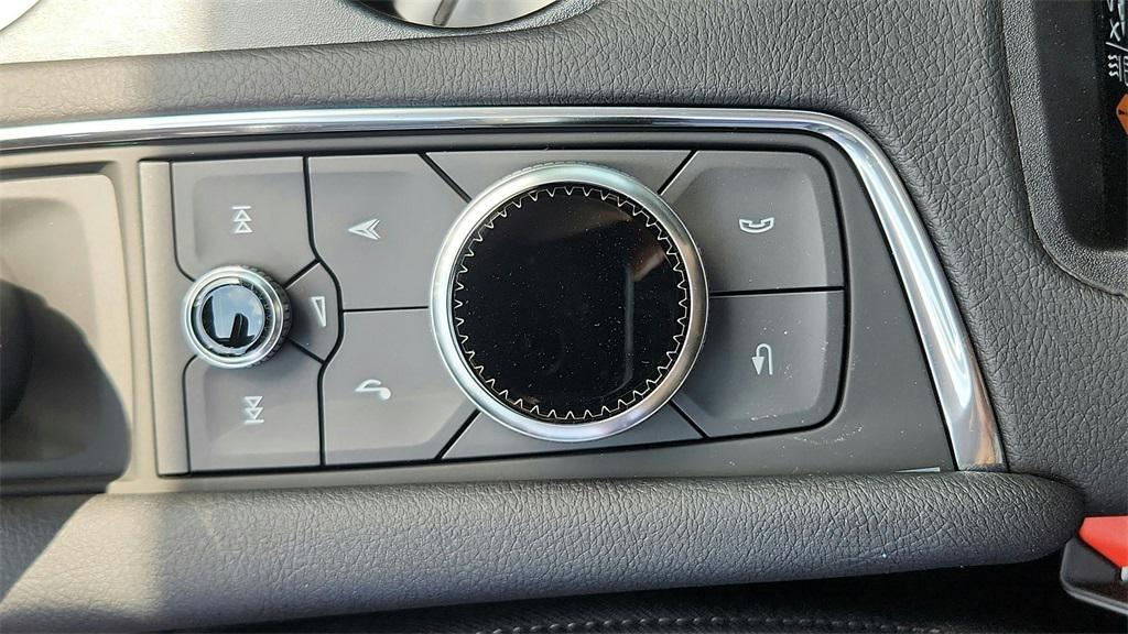 new 2025 Cadillac XT6 car, priced at $65,875