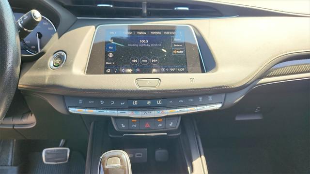 used 2021 Cadillac XT4 car, priced at $25,900