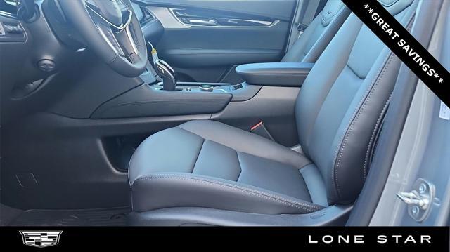 new 2025 Cadillac XT5 car, priced at $57,054